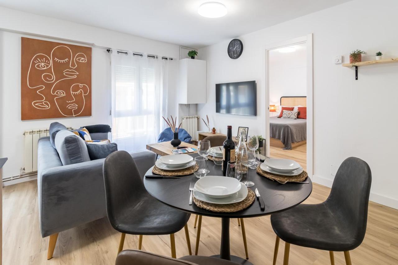 Apartamento Recien Reformado Plaza Del Ayuntamiento サンタンデール エクステリア 写真