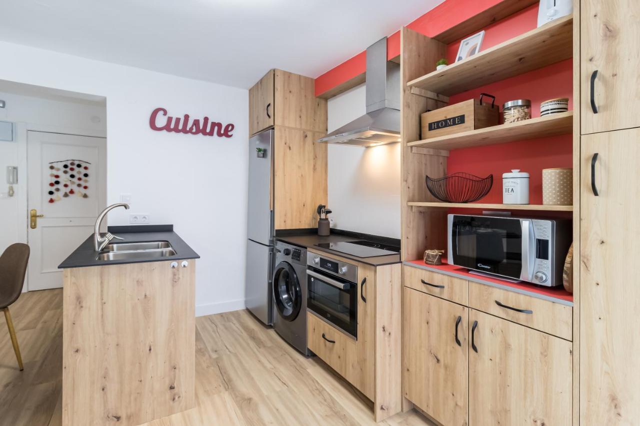Apartamento Recien Reformado Plaza Del Ayuntamiento サンタンデール エクステリア 写真