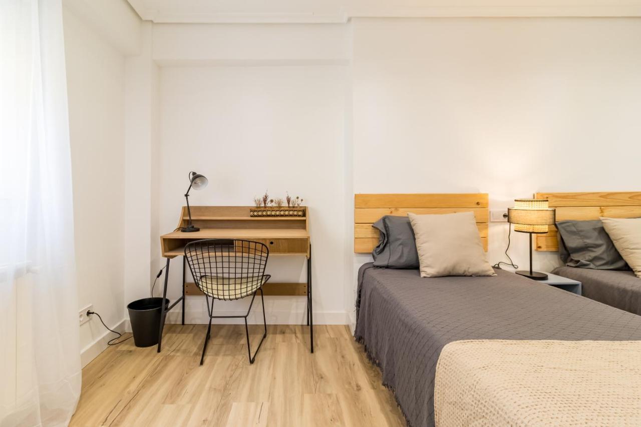 Apartamento Recien Reformado Plaza Del Ayuntamiento サンタンデール エクステリア 写真