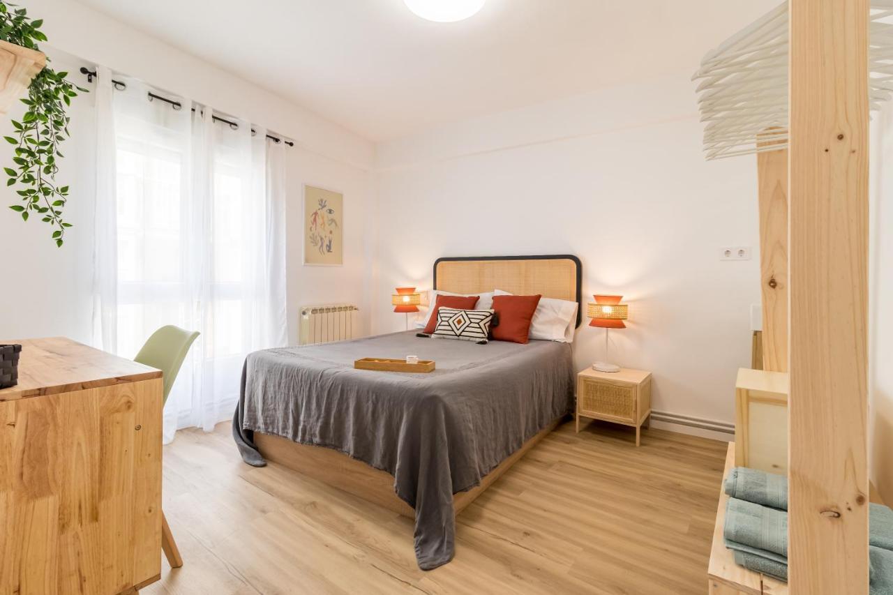 Apartamento Recien Reformado Plaza Del Ayuntamiento サンタンデール エクステリア 写真
