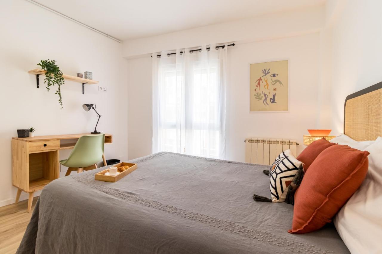 Apartamento Recien Reformado Plaza Del Ayuntamiento サンタンデール エクステリア 写真